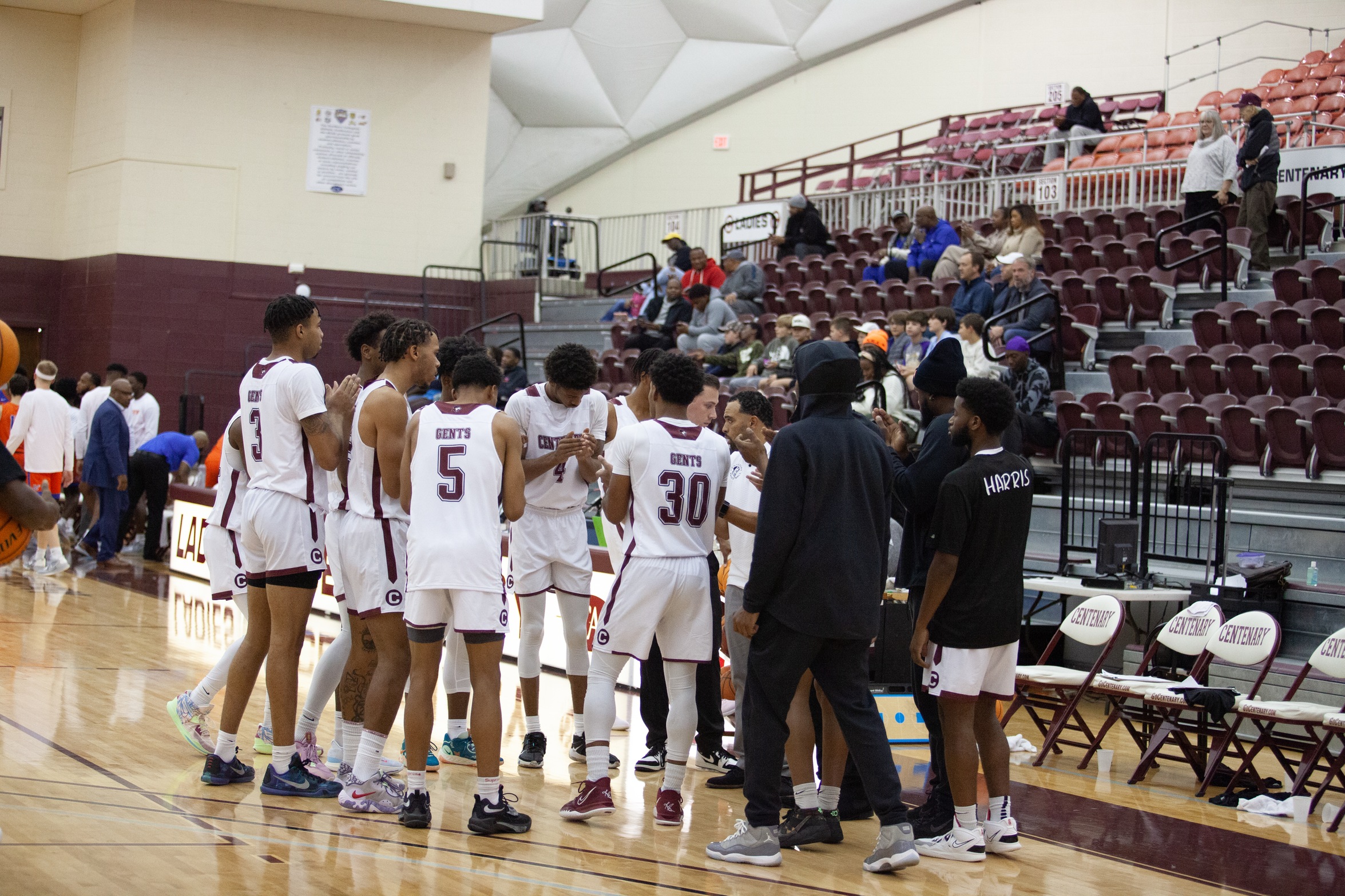 The Gents opened SCAC play with a thrilling 69-65 win over Trinity on Friday night.