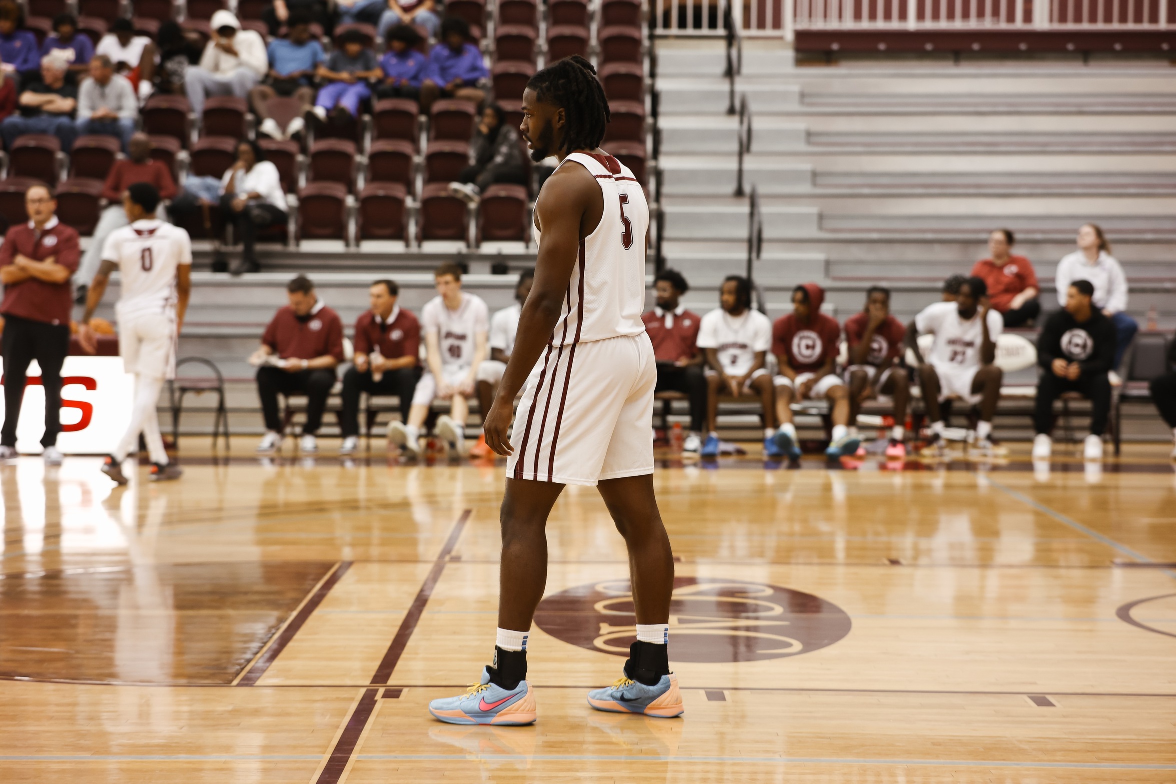 Sophomore G Nicholas Addison (Cedar Hill, Texas) and the Gents fell just short to Concordia at home on Friday night.
