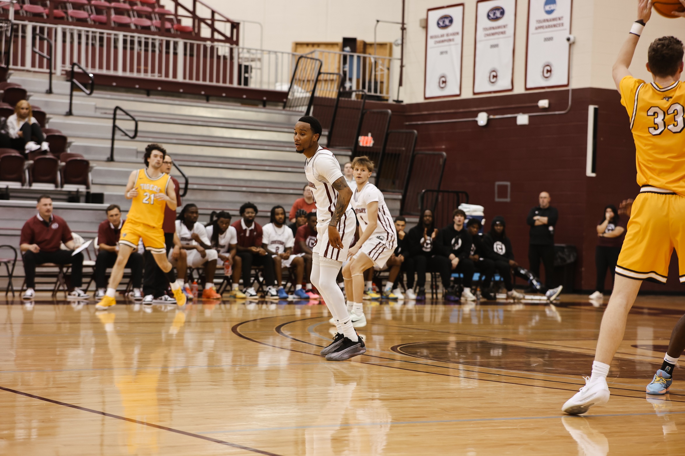 Gents Fall On Friday Night At Howard Payne
