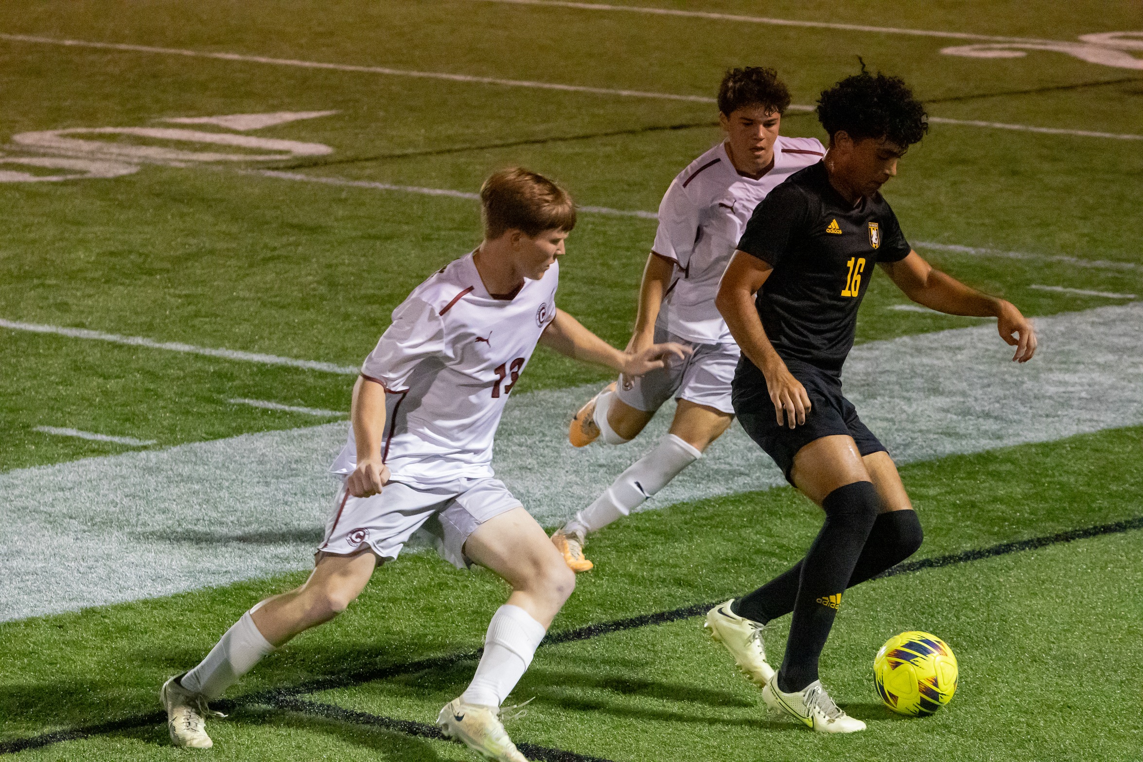 The Gents are back on the road this weekend to face the University of St. Thomas in Houston on Friday night.