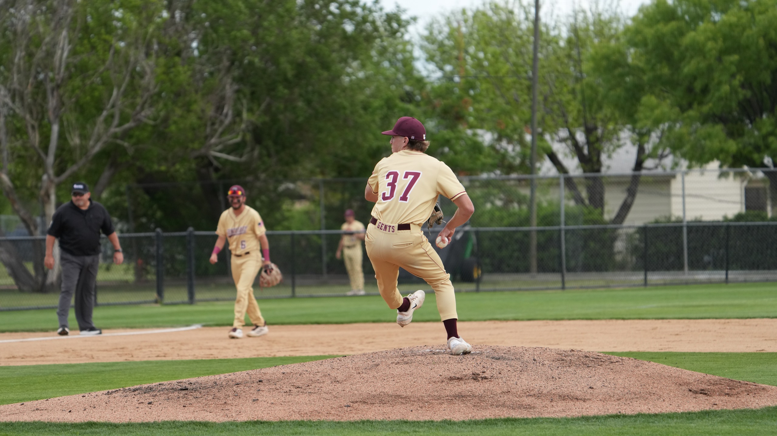 Baseball Falls To St. Thomas 6-5 In Extra Innings On Saturday
