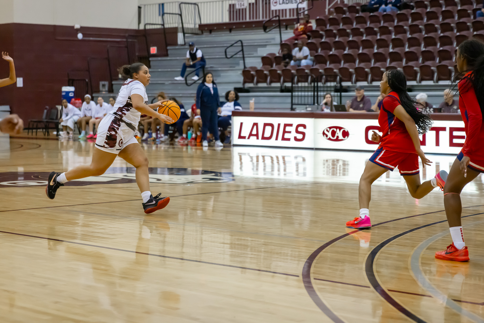Senior F Layla Powell (Fort Worth, Texas) and the Ladies will face TLU on Tuesday at home.

PHOTO: Calvin Hearns