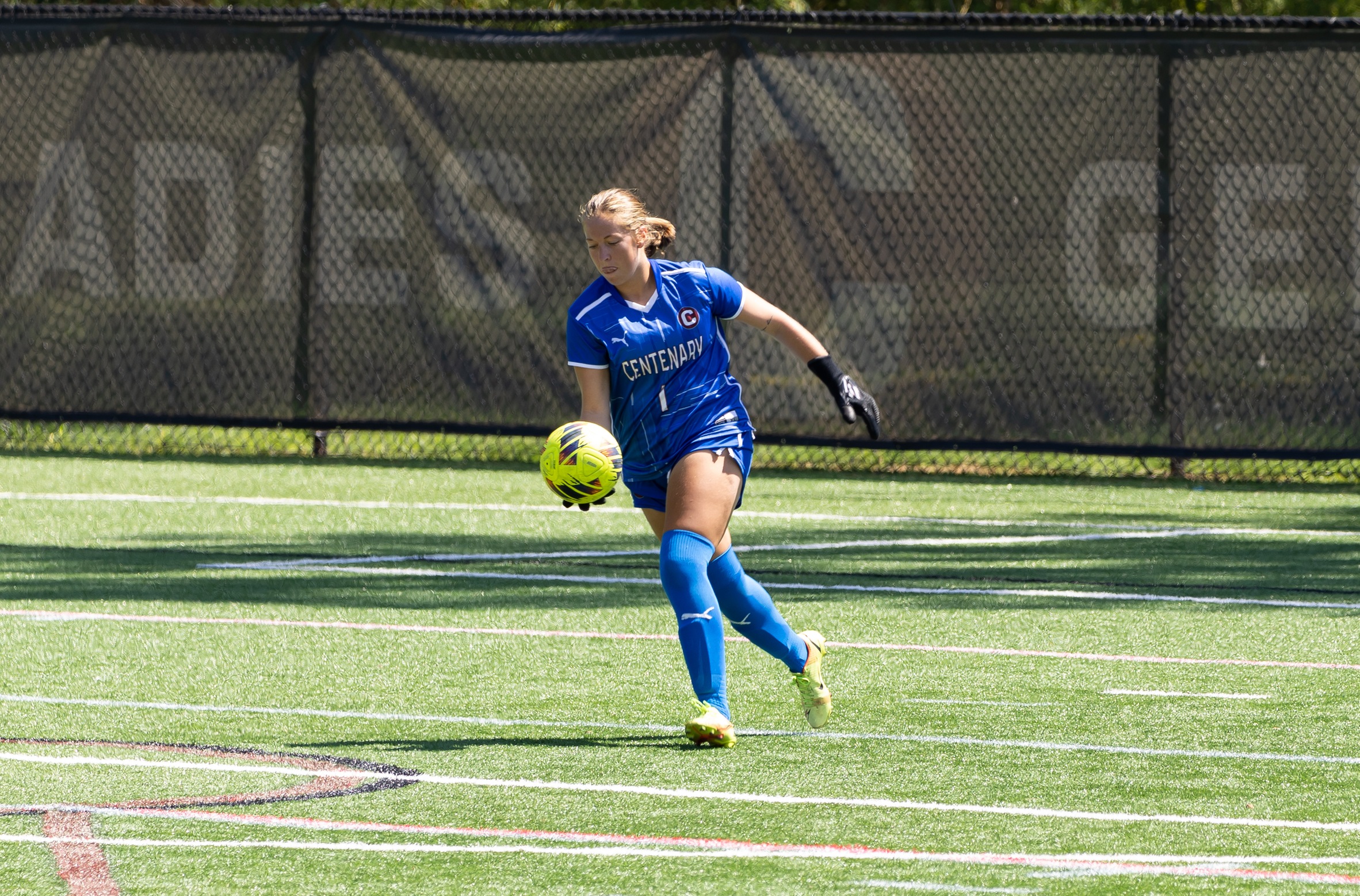 Junior GK Madison Ersoff recorded 12 saves on Sunday.