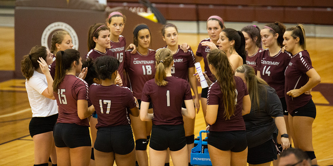 Ladies Volleyball Wins SCAC Team Sportsmanship Award